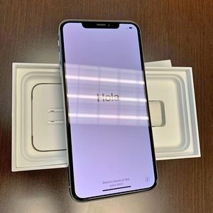Silver iPhone Xs Max